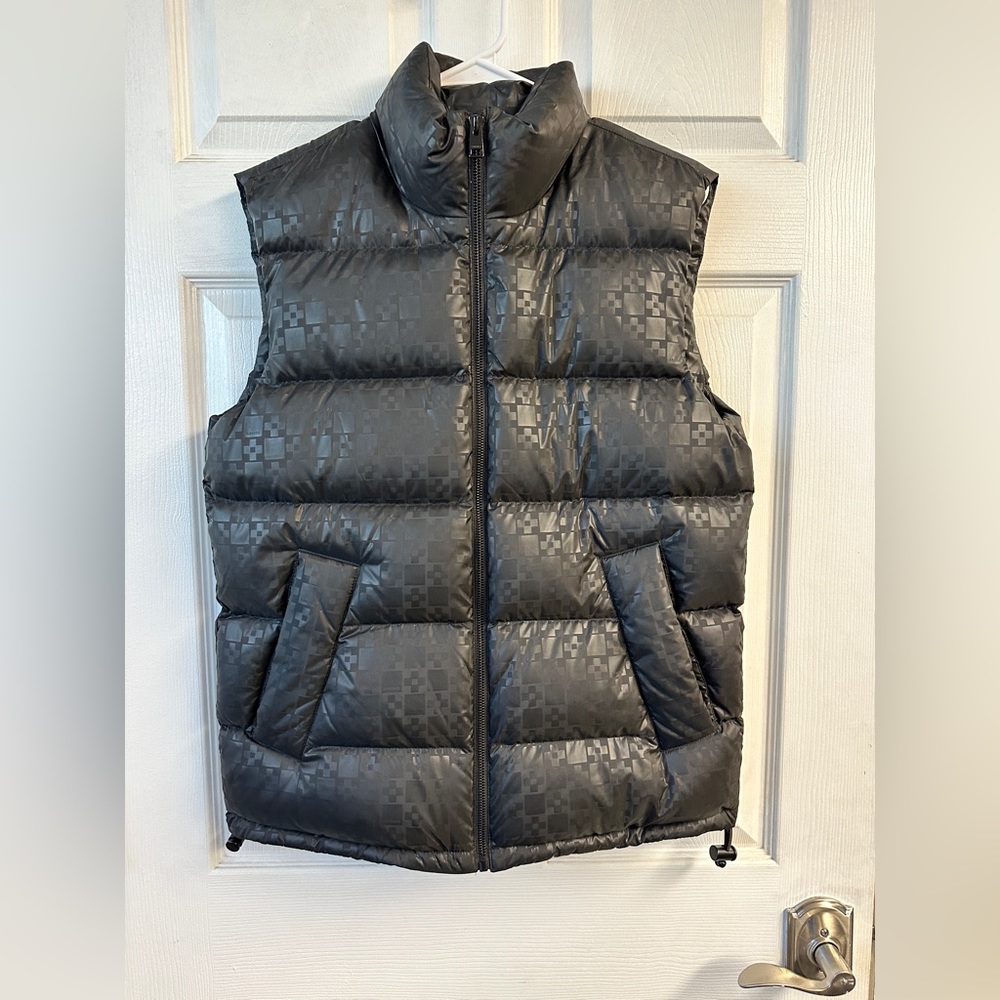 Cross Pattern Puffer Vest - Picture 3 of 6